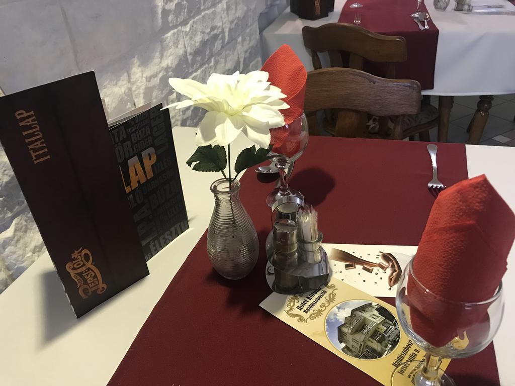 Hotel Korona Hajdúszoboszló 외부 사진